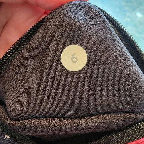 Lululemon Pace Rival pink and black capri leggings size 6 - Picture 8 of 8